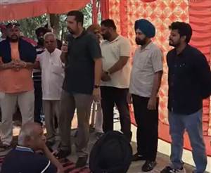 ਜੇ ਸਰਕਾਰ ਪੁਲ ਨਹੀਂ ਬਣਾ ਸਕਦੀ ਤਾਂ ਸਾਨੂੰ ਮਨਜ਼ੂਰੀ ਦੇਵੇ, ਅਸੀਂ ਰਲ ਕੇ ਪੁਲ ਬਣਾ ਦਿਆਂਗੇ