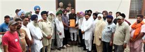 ਗੰਨੇ ਦੇ ਬਕਾਏ ਲਈ ਡਾ. ਚੱਬੇਵਾਲ ਨੂੰ ਮਿਲੇ ਕਿਸਾਨ