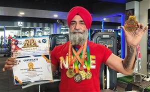 ਪਾਵਰ ਲਿਫਟਿੰਗ ਵਰਲਡ ਕੱਪ ਜਿੱਤ ਕੇ ਪਹੁੰਚੇ ਬਟਾਲੇ ਦੀਦਾਰ ਸਿੰਘ