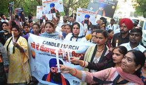 ਝੋਟਾ ਕਤਲਕਾਂਡ: ਅਮੈਯ ਫਾਊਂਡੇਸ਼ਨ ਨੇ ਨਸ਼ਿਆਂ ਖ਼ਿਲਾਫ਼ ਕੈਂਡਲ ਮਾਰਚ ਕੱਢਿਆ