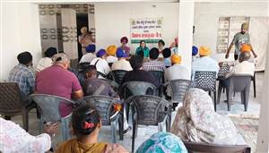 ਪਿੰਡ ਪੱਧਰੀ ਕੈਂਪ ਲਗਾ ਕੇ ਕਿਸਾਨਾਂ ਨੂੰ ਕੀਤਾ ਜਾਗਰੂਕ