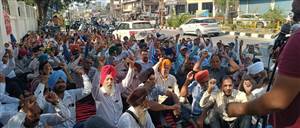 ਮੁਲਾਜ਼ਮਾਂ ਅਤੇ ਪੈਨਸ਼ਨਰਾਂ ਵੱਲੋਂ ਦੂਜੇ ਦਿਨ ਵੀ ਡੀਸੀ ਦਫਤਰ ਸਾਹਮਣੇ ਧਰਨਾ