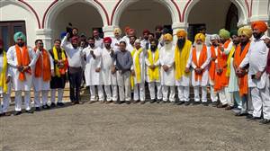 ਆਮ ਆਦਮੀ ਪਾਰਟੀ ਦੇ ਨਵ-ਨਿਯੁਕਤ ਅਹੁਦੇਦਾਰਾਂ ਨੂੰ ਕੀਤਾ ਸਨਮਾਨਿਤ