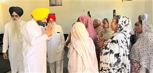 ਵਿਧਾਇਕ ਡਾ. ਚਰਨਜੀਤ ਸਿੰਘ ਨੇ ਸੁਣੀਆਂ ਲੋਕਾਂ ਦੀਆਂ ਸਮੱਸਿਆਵਾਂ