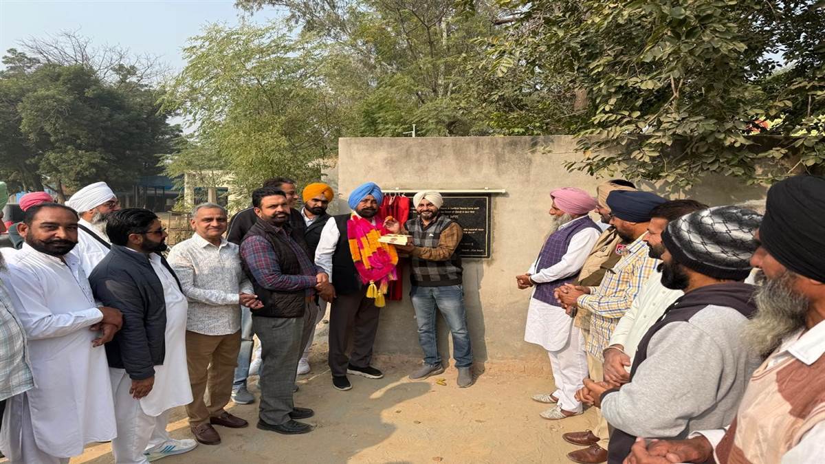 ਵਿਧਾਇਕ ਨੇ ਖੇਡ ਮੈਦਾਨਾਂ ਦੇ ਰੱਖੇ ਨੀਂਹ ਪੱਥਰ