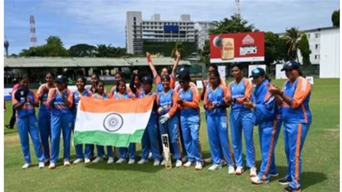 ਇੱਕ ਹੋਰ ਭਾਰਤੀ ਮਹਿਲਾ ਕ੍ਰਿਕਟ ਟੀਮ ਨੇ ਕੀਤਾ ਕਮਾਲ, ਆਸਟ੍ਰੇਲੀਆ ਨੂੰ ਹਰਾ ਕੇ ਵਿਸ਼ਵ ਚੈਂਪੀਅਨ ਬਣਨ ਵੱਲ ਵਧਾਏ ਕਦਮ