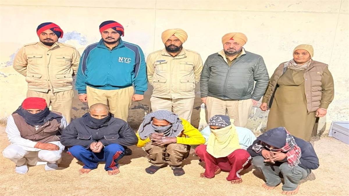 125 ਪਾਬੰਦੀਸ਼ੁਦਾ ਗੋਲ਼ੀਆਂ ਸਮੇਤ 5 ਕਾਬੂ