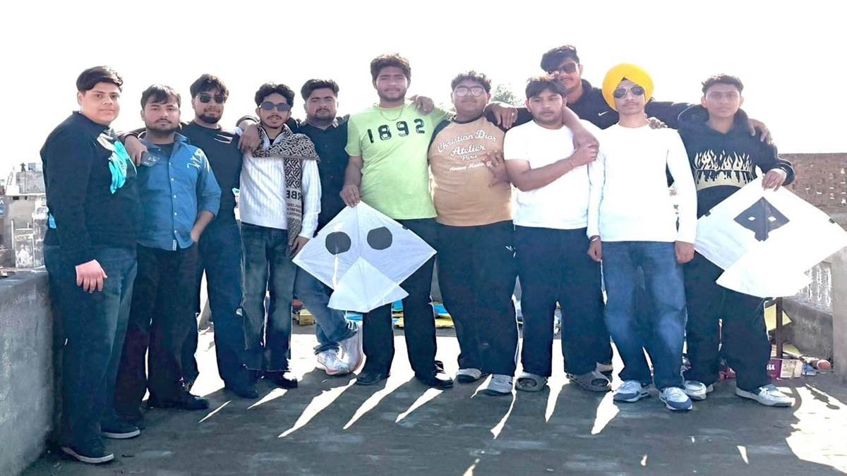 ’ਡੀਜੇ ਦੀਆਂ ਧੁਨਾਂ ਤੇ ਪੂਰਾ ਦਿਨ ਲੱਗੇ ਪਤੰਗਾਂ ਦੇ ਪੇਚੇ, ਧੁੱਪ ਨਿਕਲਦਿਆਂ ਹੀ ਨੌਜਵਾਨਾਂ ਨੇ ਮਚਾਈ ਧੂਮ
