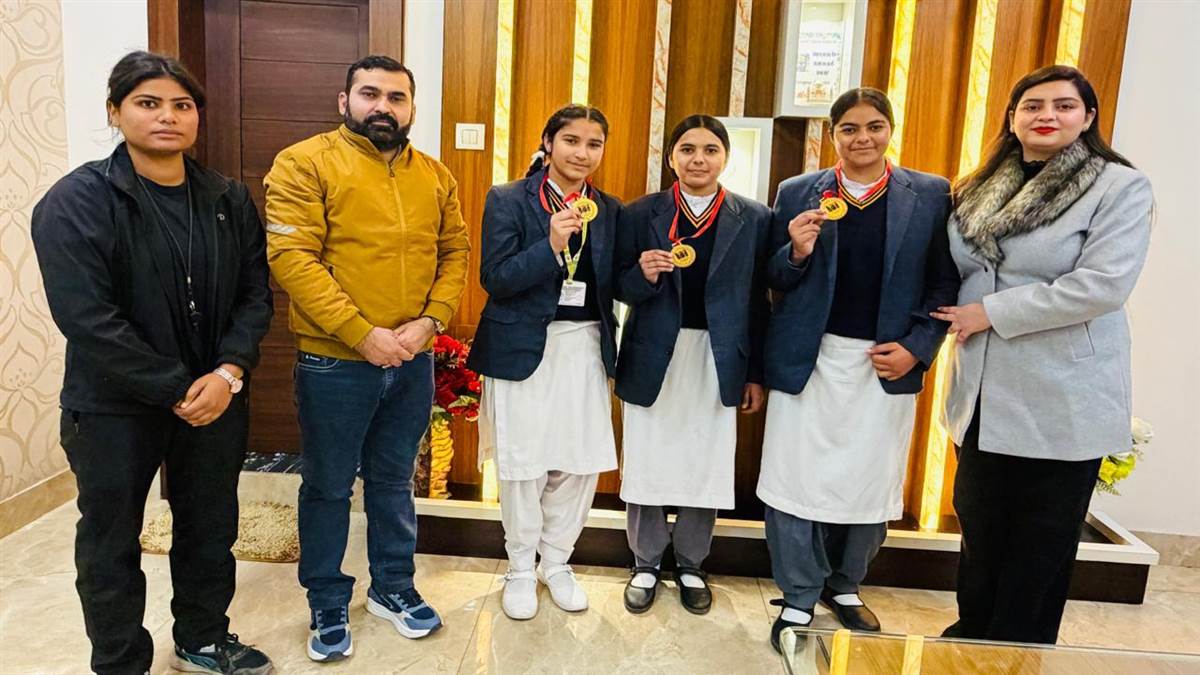 ਅਕਾਲ ਅਕੈਡਮੀ ਦੀਆਂ ਵਿਦਿਆਰਥਣਾਂ ਨੇ ਬੇਸਬਾਲ ’ਚ ਗੋਲਡ ਜਿੱਤਿਆ