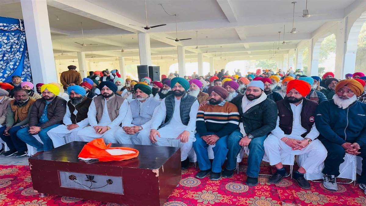 ਕੈਬਨਿਟ ਮੰਤਰੀ ਭੁੱਲਰ ਨੇ ਜ਼ਿਲ੍ਹੇ ’ਚ ਕੀਤੀ ਮੁੱਖ ਮੰਤਰੀ ਸਿਹਤ ਬੀਮਾ ਯੋਜਨਾ ਦੀ ਸ਼ੁਰੂਆਤ