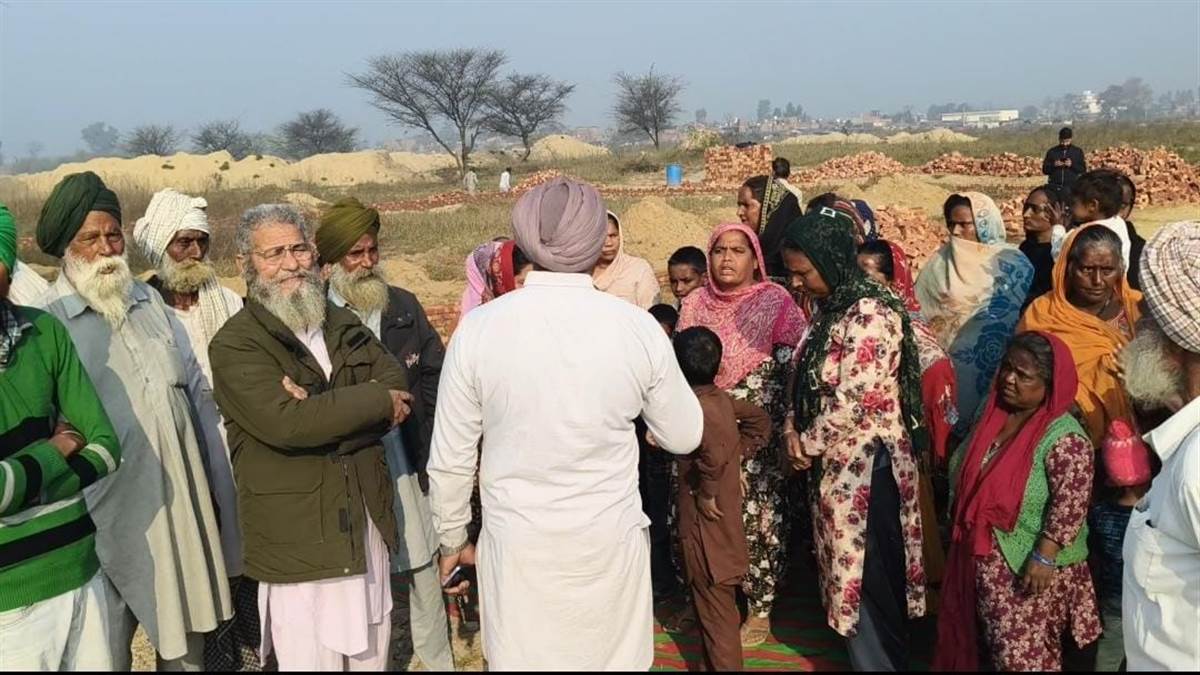 ਹੱਡਾ ਰੋੜੀ ਨੂੰ ਲੈ ਕੇ ਦੋ ਧਿਰਾਂ ਹੋਈਆਂ ਆਹਮੋ-ਸਾਹਮਣੇ