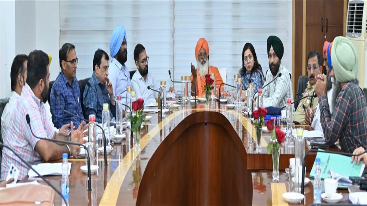 ਸੰਤ ਸੀਚੇਵਾਲ ਨੇ ਬੁੱਢਾ ਦਰਿਆ ਪੁਨਰ ਸੁਰਜੀਤੀ ਪ੍ਰੋਜੈਕਟ ਦਾ ਲਿਆ ਜਾਇਜ਼ਾ