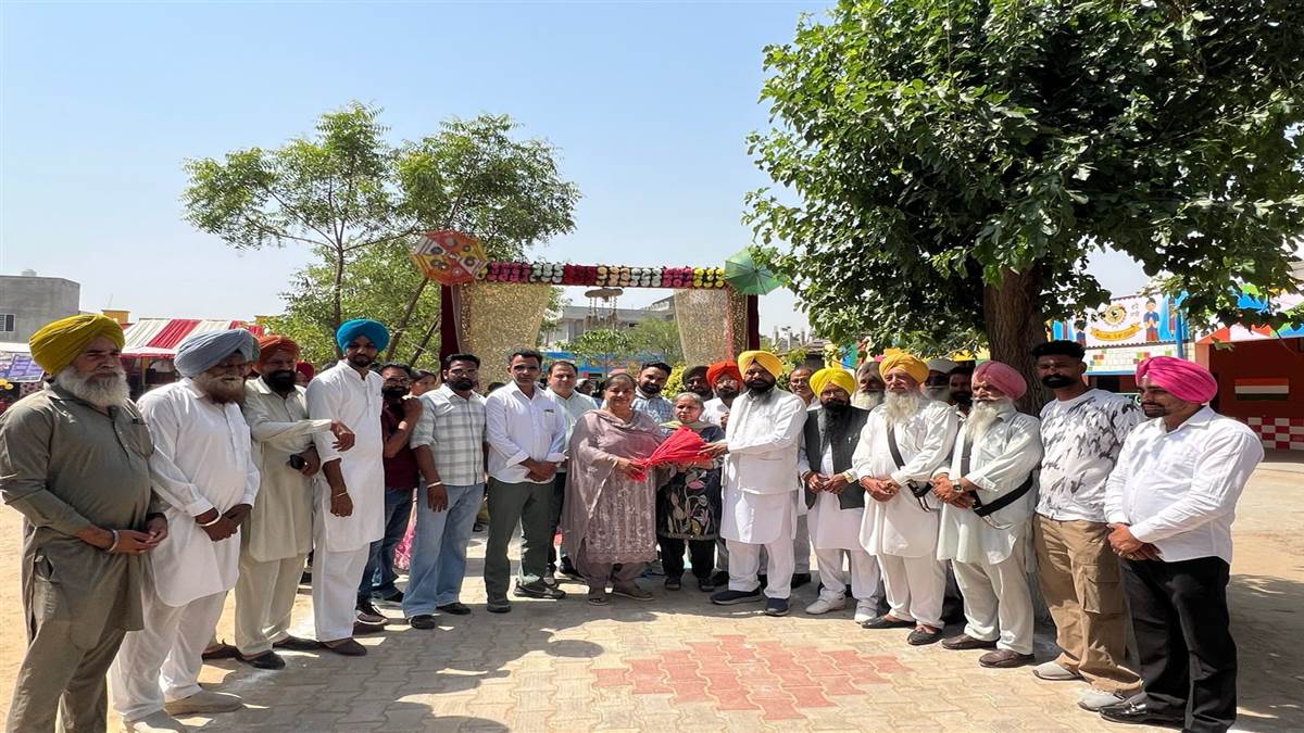 ਹਲਕਾ ਵਿਧਾਇਕ ਮਨਜੀਤ ਬਿਲਾਸਪੁਰ ਨੇ ਕੀਤਾ ਸਕੂਲ ਦੇ ਨਵੇਂ ਕਮਰਿਆ ਦਾ ਉਦਘਾਟਨ