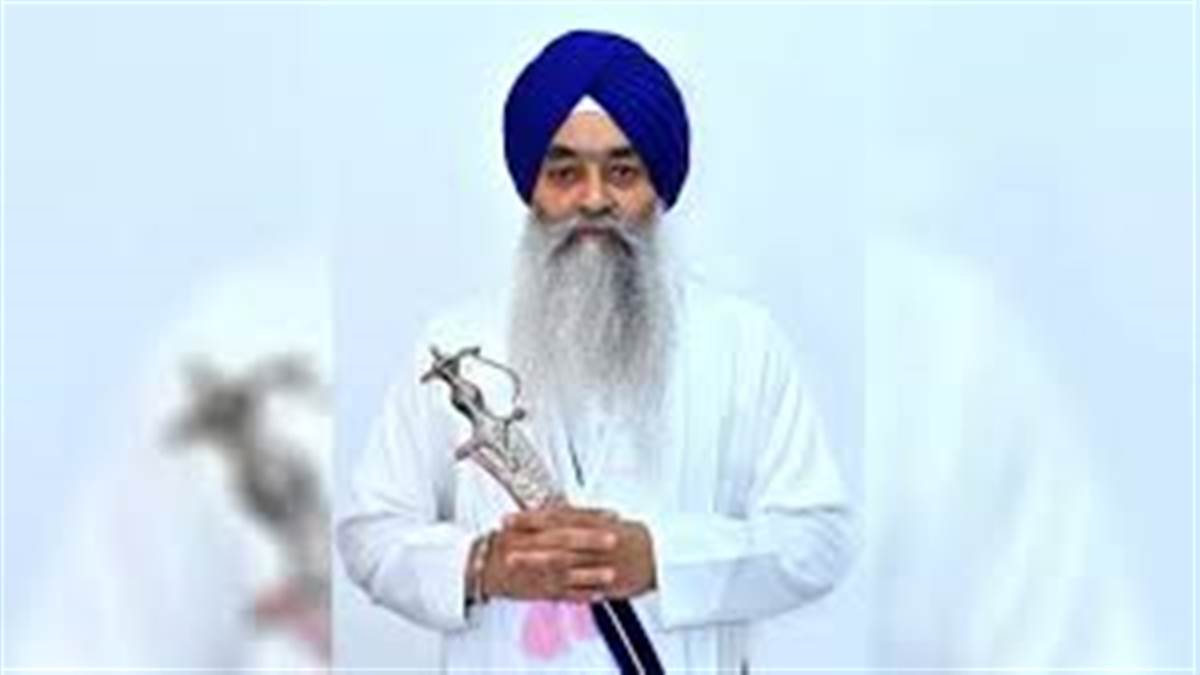 ਗਿਆਨੀ ਰਘਬੀਰ ਸਿੰਘ ਨੇ SGPC ਦੇ ਰਵੱਈਏ ’ਤੇ ਖੜ੍ਹੇ ਕੀਤੇ ਸਵਾਲ, ਸ੍ਰੀ ਦਰਬਾਰ ਸਾਹਿਬ ਵਾਲੀ ਰਿਹਾਇਸ਼ ਤੋਂ ਸਾਮਾਨ ਚੁੱਕਣਾ ਕੀਤਾ ਸ਼ੁਰੂ