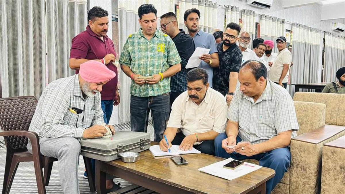 ਜ਼ਿਲ੍ਹਾ ਫਰੀਦਕੋਟ ਪੁਲਿਸ ਨੇ 123 ਵਾਹਨਾਂ ਦੀ ਖੁੱਲ੍ਹੀ ਨਿਲਾਮੀ ਕਰਵਾਈ