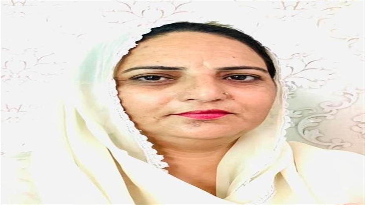 ਨਗਰ ਪੰਚਾਇਤ ਚੋਣਾਂ 'ਚ ਅਨੋਖਾ ਮੁਕਾਬਲਾ: ਇੱਕੋ ਵਾਰਡ ਤੋਂ ਆਹਮੋ-ਸਾਹਮਣੇ ਹੋਏ ਪਤੀ-ਪਤਨੀ, ਸਿਆਸੀ ਗਲਿਆਰਿਆਂ 'ਚ ਛਿੜੀ ਚਰਚਾ