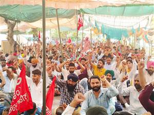 ਆਊਟਸੋਰਸ ਮੁਲਾਜ਼ਮਾਂ ਦੀ ਸਰਕਾਰ ਨਾਲ ਮੀਟਿੰਗ ਬੇਸਿੱਟਾ, ਮੁਲਾਜ਼ਮਾਂ ਵੱਲੋਂ ਸੰਘਰਸ਼ ਜਾਰੀ ਰੱਖਣ ਦਾ ਐਲਾਨ
