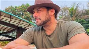 NEET ਧਰਨੇ ਨੂੰ ਸਪੋਰਟ ਕਰਨ ਤੋਂ ਬਾਅਦ ਵਾਇਰਲ ਹੋਈ Salman Khan ਦੀ ਪੁਰਾਣੀ ਵੀਡੀਓ, ਖ਼ੁਦ ਲੀਕ ਪੇਪਰ ਦੇ ਕੇ ਪਾਸ ਹੋਏ ਸੀ ਅਦਾਕਾਰ