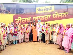 ਦੁਧਾਧਾਰੀ ਡੇਰੇ ਤੋਂ ਧਾਰਮਿਕ ਯਾਤਰਾ ਲਈ ਬੱਸਾਂ ਰਵਾਨਾ