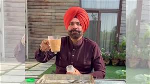 ਚਾਹ ਦੀ ਚੁਸਕੀ ਲੈਂਦਿਆਂ ਨਵਜੋਤ ਸਿੰਘ ਸਿੱਧੂ ਦਾ ਸ਼ਾਇਰਾਨਾ ਅੰਦਾਜ਼, ਬੋਲੇ- ‘ਹੋਣਗੇ ਦੀਵਾਨੇ ਹੁਸਨ ਦੇ, ਅਸੀਂ ਤਾਂ ਚਾਹ ਦੇ ਦੀਵਾਨੇ ਹਾਂ’