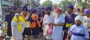 ਗੁਰਦੁਆਰਾ ਸਾਹਿਬ ਵਿਖੇ ਗ੍ਰੰਥੀ ਦੀ ਸੇਵਾ ਨਿਭਾਉਣ ਵਾਲੇ ਮਾਤਾ ਸੁਰਜੀਤ ਕੌਰ ਰਿਆੜ ਦਾ ਸਨਮਾਨ