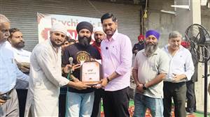 ਮੇਰੀ ਮਾਂ ਸੇਵਾ ਸੁਸਾਇਟੀ ਤੇ ਬਾਬਾ ਮੱਖਣ ਸ਼ਾਹ ਲੁਬਾਣਾ ਫਾਊਂਡੇਸ਼ਨ ਨੇ ਅੱਖਾਂ ਦਾ ਜਾਂਚ ਕੈਂਪ ਲਾਇਆ