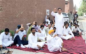 ਪੰਜਾਬ ਦੀਆਂ ਫੂਡ ਏਜੰਸੀਆਂ ਚੋਂ ਠੇਕੇਦਾਰੀ ਖ਼ਤਮ ਕਰਕੇ ਪੱਲੇਦਾਰ ਮਜ਼ਦੂਰਾਂ ਨੂੰ ਸਿੱਧਾ ਭੁਗਤਾਨ ਕੀਤਾ ਜਾਵੇ : ਬਲਵੀਰ ਲਹਿਰਾ