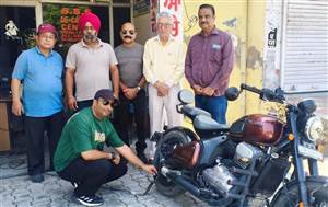 ਵਾਹਨਾਂ ਦੇ ਪ੍ਰਦੂਸ਼ਣ ਦੀ ਜਾਂਚ ਕਰਵਾਉਣ ਲਈ ਕਲੱਬ ਮੈਂਬਰਾਂ ਨੇ ਕੀਤਾ ਪ੍ਰੇਰਿਤ