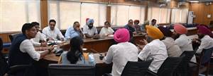 ਵਪਾਰੀਆਂ ਦੀਆਂ ਸਮੱਸਿਆਵਾਂ ਦੇ ਤੁਰੰਤ ਹੱਲ ਲਈ ਡੀਸੀ ਨੇ ਕੀਤੀ ਵਿਸ਼ੇਸ਼ ਮੀਟਿੰਗ
