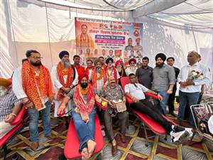 ਚੇਅਰਮੈਨ ਇੰਡੀਅਨ ਨੇ 44ਵੀਂ ਵਾਰ ਕੀਤਾ ਖੂਨਦਾਨ