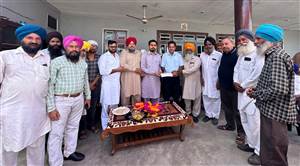 ਲੋਕ ਮਿਲਣੀਆਂ ਰਾਹੀਂ ਪਿੰਡਾਂ ਦੇ ਵਿਕਾਸ ਨੂੰ ਦੇ ਰਹੇ ਹਾਂ ਤਰਜੀਹ : ਦਿਨੇਸ਼ ਚੱਢਾ