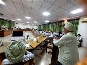 ਤਰਕਸ਼ੀਲ ਸੁਸਾਇਟੀ ਨੇ ਬੱਚਤ ਭਵਨ ’ਚ ਕਰਵਾਇਆ ਸੈਮੀਨਾਰ