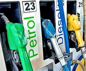 Petrol-Diesel Price : ਹੋਰ ਸਸਤੇ ਹੋ ਸਕਦੇ ਹਨ ਪੈਟਰੋਲ-ਡੀਜ਼ਲ, ਅੰਤਰਰਾਸ਼ਟਰੀ ਬਾਜ਼ਾਰ 'ਚ ਕੱਚੇ ਤੇਲ ਦੀਆਂ ਕੀਮਤਾਂ 'ਚ ਆਈ ਕਮੀ