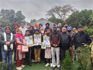 ਰਾਸ਼ਟਰੀ ਪੱਧਰ ’ਤੇ ਮੱਲਾਂ ਮਾਰਨ ਵਾਲੀਆਂ ਲੜਕੀਆਂ ਦਾ ਕੀਤਾ ਸਨਮਾਨ