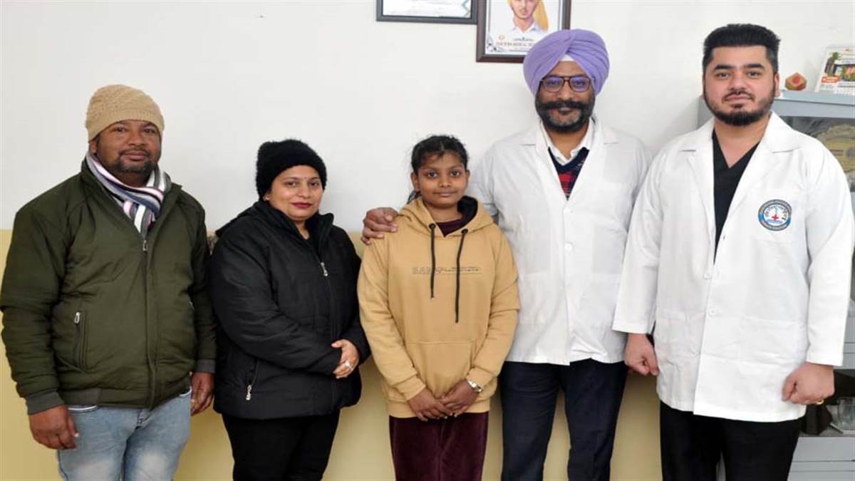 ਰੀੜ੍ਹ ਦੀ ਹੱਡੀ ਦੇ ਮਣਕੇ ਦਾ ਕੀਤਾ ਸਫਲ ਆਪ੍ਰੇਸ਼ਨ : ਡਾ. ਸੈਣੀ