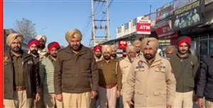 26 ਜਨਵਰੀ ਦੇ ਮੱਦੇਨਜ਼ਰ ਪੁਲਿਸ ਨੇ ਕੀਤਾ ਫਲੈਗ ਮਾਰਚ