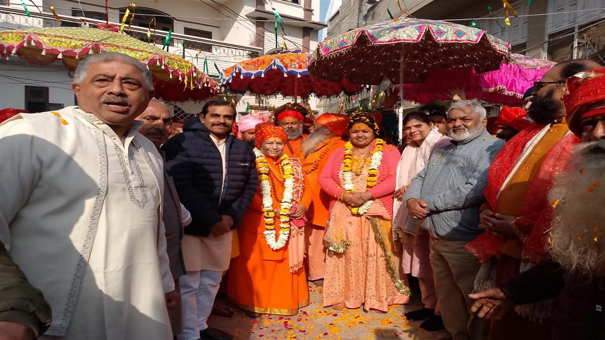 ਪ੍ਰਚਾਰ ਮੰਤਰੀ ਵਿਨੋਦ ਖੰਨਾ ਤੇ ਪਰਿਵਾਰ ਨੇ ਸੰਤ ਸਮਾਜ ਦਾ ਗ੍ਰਹਿ ਪ੍ਰਵੇਸ਼ ਕਰਨ ’ਤੇ ਕੀਤਾ ਨਿੱਘਾ ਸਵਾਗਤ