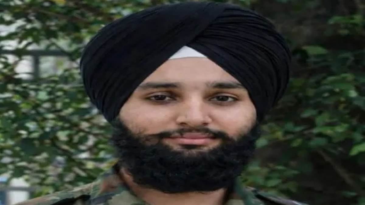 ਡੋਡਾ ਬੱਸ ਹਾਦਸੇ 'ਚ ਰੋਪੜ ਦੇ ਪਿੰਡ ਚਨੌਲੀ ਦਾ ਜਵਾਨ ਸ਼ਹੀਦ; CM ਮਾਨ ਨੇ ਜਤਾਇਆ ਦੁੱਖ; ਕਿਹਾ- ਸ਼ਹੀਦ ਜੋਬਨਪ੍ਰੀਤ ਦੇ ਪਰਿਵਾਰ ਨੂੰ ਹਰ ਸੰਭਵ ਮਦਦ ਦੇਵੇਗੀ ਸਰਕਾਰ