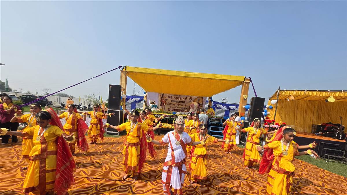 ਸੋਮਨਾਥ ਜੋਤਿਰÇਲਿੰਗ ਦੇ ਦਰਸ਼ਨਾਂ ਨੂੰ ਉਮੜਿਆ ਜਨ ਸੈਲਾਬ