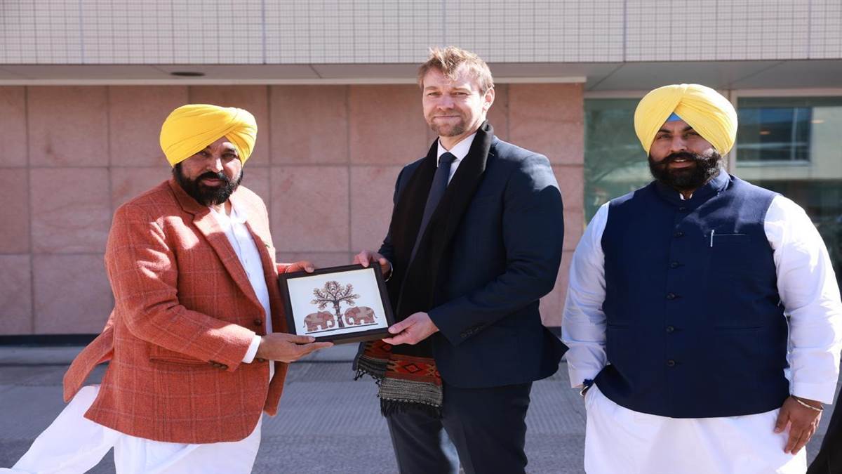 ਪੰਜਾਬ ਦੇ ਬੱਚਿਆਂ ਨੂੰ ਮਿਲੇਗੀ ਆਲਮੀ ਪੱਧਰ ਦੀ ਸਿੱਖਿਆ, CM ਮਾਨ ਨੇ ਕਿਹਾ- ਪੰਜਾਬ ਫਿਨਲੈਂਡ ਸਹਿਯੋਗ ਨਾਲ ਕਲਾਸਰੂਮ ਅਧਿਆਪਨ ’ਚ ਆਇਆ ਵੱਡਾ ਬਦਲਾਅ