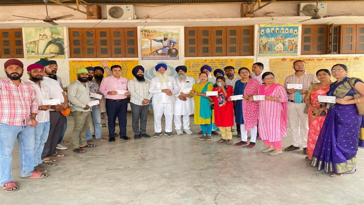 ਸਕੂਲੀ ਫੀਸਾਂ ਲਈ ਸ਼੍ਰੋਮਣੀ ਕਮੇਟੀ ਨੇ ਦਿੱਤੀ 22,35,247 ਰੁਪਏ ਦੀ ਮਦਦ