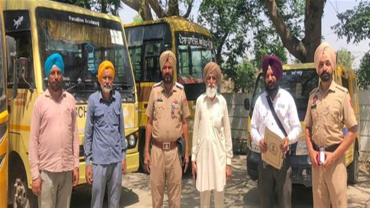7 ਸਕੂਲ ਬੱਸਾਂ ਦੇ ਚਲਾਨ ਕੱਟੇ
