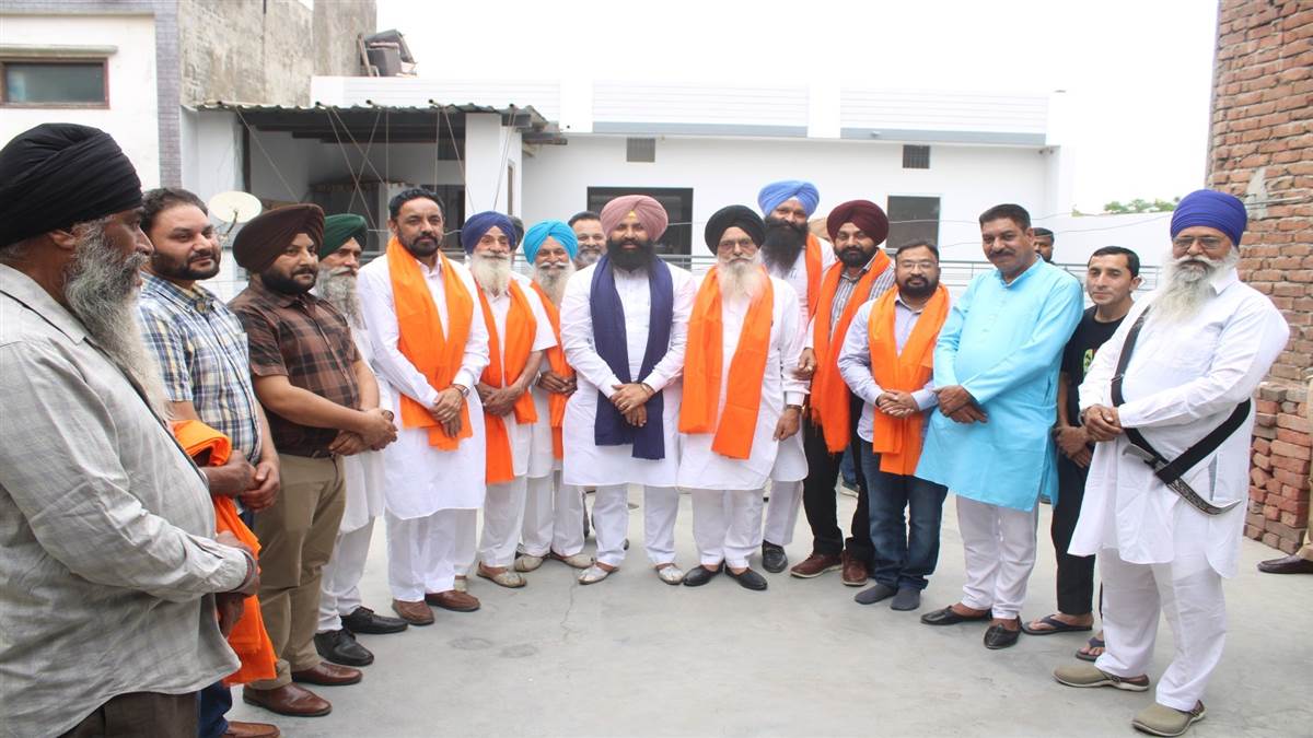 ਵਾਰਡ ਨੰਬਰ 37 ’ਚ ਮੀਟਿੰਗ ਦੌਰਾਨ ਸਿਆਸੀ ਹਲਾਤਾਂ ਬਾਰੇ ਚਰਚਾ