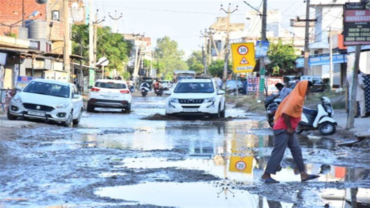 Crisis on 150 road construction in jalandhar