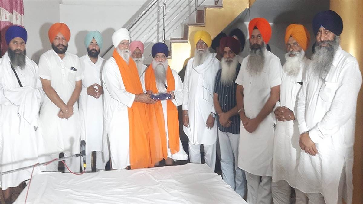 1984 ਦੇ ਸ਼ਹੀਦਾਂ ਦੀ ਯਾਦ ’ਚ 23ਵੇਂ ਦਿਨ ਪਿੰਡ ਖੱਬੇ ਰਾਜਪੂਤਾਂ ਵਿਖੇ ਸੱਜੇ ਦੀਵਾਨ