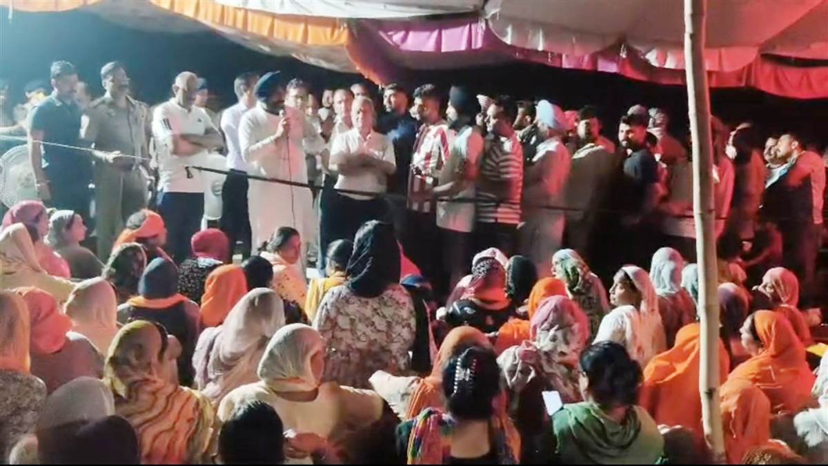 ਸ਼ਿਵਾਲਕ ਸੋਲਡ ਵੇਸਟ ਮੈਨੇਜਮੈਂਟ ਪਲਾਂਟ ਖਿਲਾਫ ਵਿਰੋਧ ਪ੍ਰਦਰਸ਼ਨ