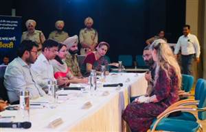 NRIs Meet 2026 : ਡਾ. ਰਵਜੋਤ ਸਿੰਘ ਨੇ ਪਰਵਾਸੀ ਪੰਜਾਬੀਆਂ ਦੀਆਂ ਸੁਣੀਆਂ ਸਮੱਸਿਆਵਾਂ, ਕਿਹਾ- ਮਸਲੇ ਹੱਲ ਕਰਨ ਲਈ ਸਰਕਾਰ ਵਚਨਬੱਧ