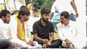 CJP ਤੇ ਸਰਕਾਰ ਵਿਚਾਲੇ ਮੀਟਿੰਗ ਦੀ ਬਦਲੀ ਥਾਂ ! VP ਹਾਊਸ ਦੀ ਵਧਾਈ ਸੁਰੱਖਿਆ; ਭਾਰੀ ਪੁਲਿਸ ਫੋਰਸ ਤਾਇਨਾਤ