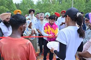 ਪਿੰਡ ਸਿੰਗੜੀਵਾਲ ‘ਚ ‘ਮੁੱਖ ਮੰਤਰੀ ਖੇਡ ਮੈਦਾਨ’ ਦਾ ਉਦਘਾਟਨ