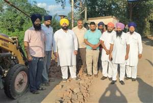 ਪੰਜਾਬ-ਹਿਮਾਚਲ ਸਰਹੱਦ ’ਤੇ ਬਣ ਰਹੇ ਪੁੱਲ ਦਾ ਹਰਜੋਤ ਬੈਂਸ ਨੇ ਲਿਆ ਜਾਇਜ਼ਾ